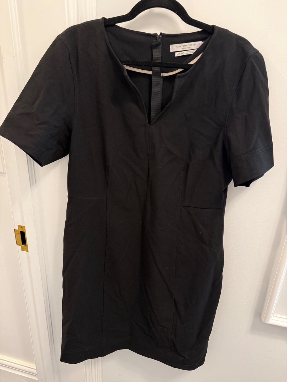 Simon’s Black Short-Sleeve Shift Dress